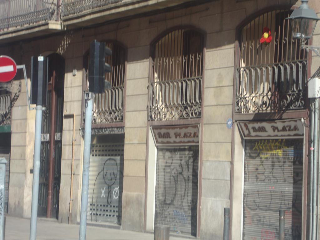Hostel Turisol - Barcelona — Photos 1